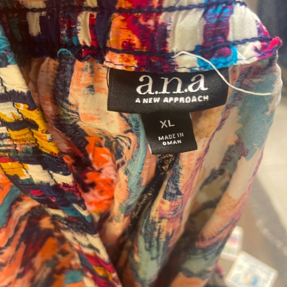 Colorful Shorts - Picture 3 of 3